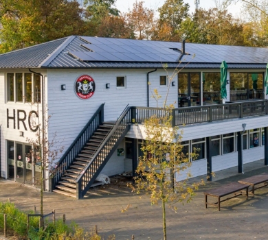 De Haagsche Rugby Club heeft het clubhuis compleet verduurzaamd.