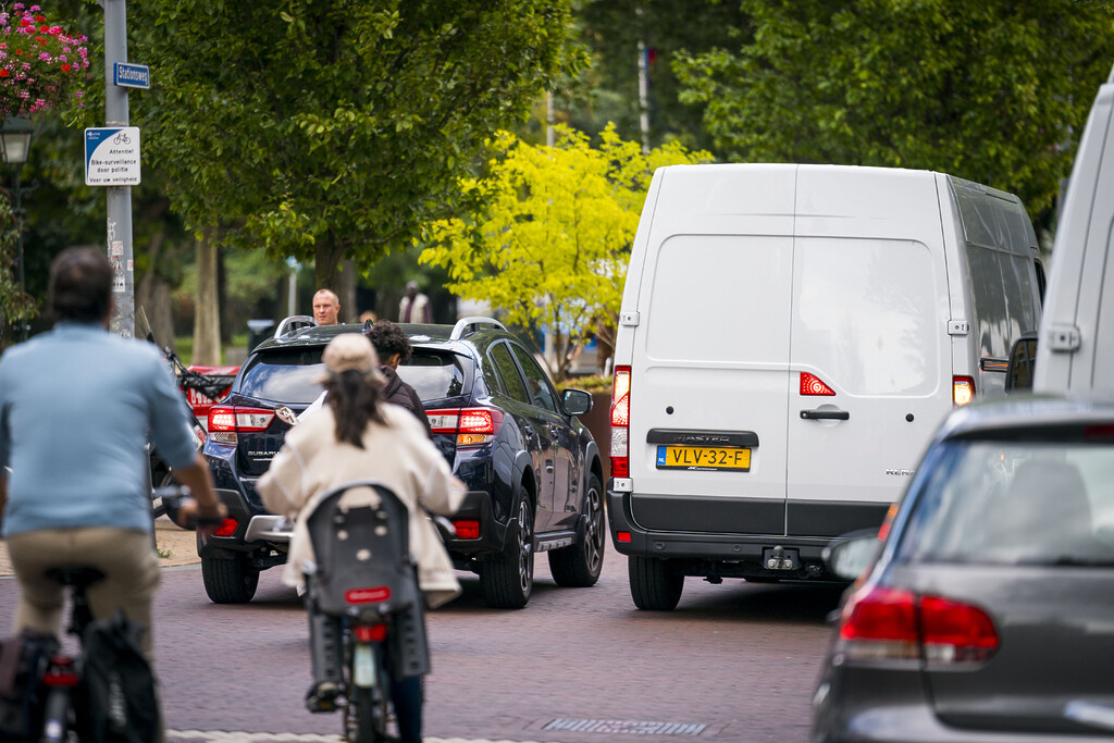 een zero-emissiezone voor bedrijfsvoertuigen in Den Haag is een belangrijke maatregel om de luchtvervuiling tegen te gaan